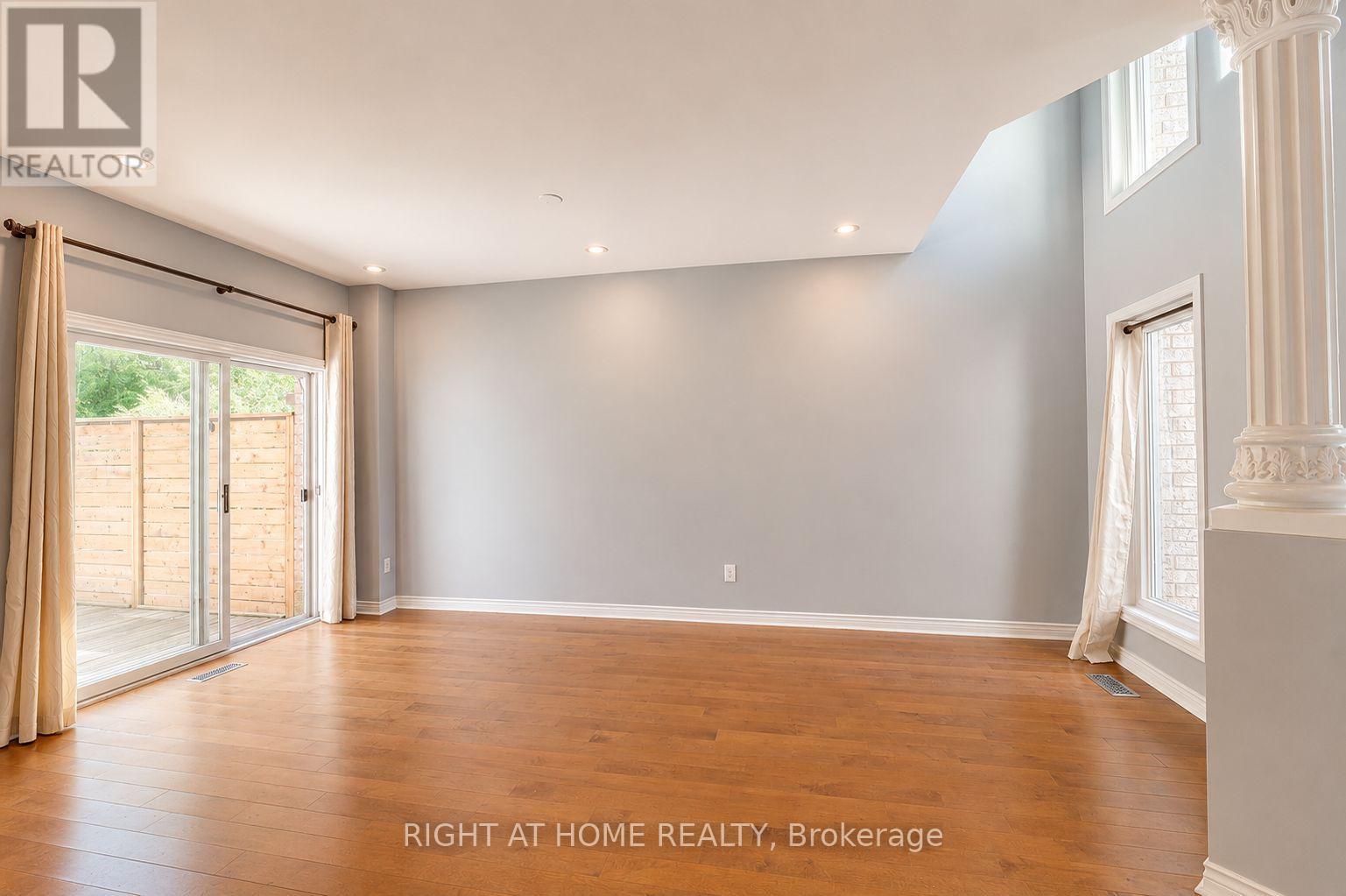 2233 Rockingham Drive, Oakville, Ontario  L6H 6E7 - Photo 8 - W13280694