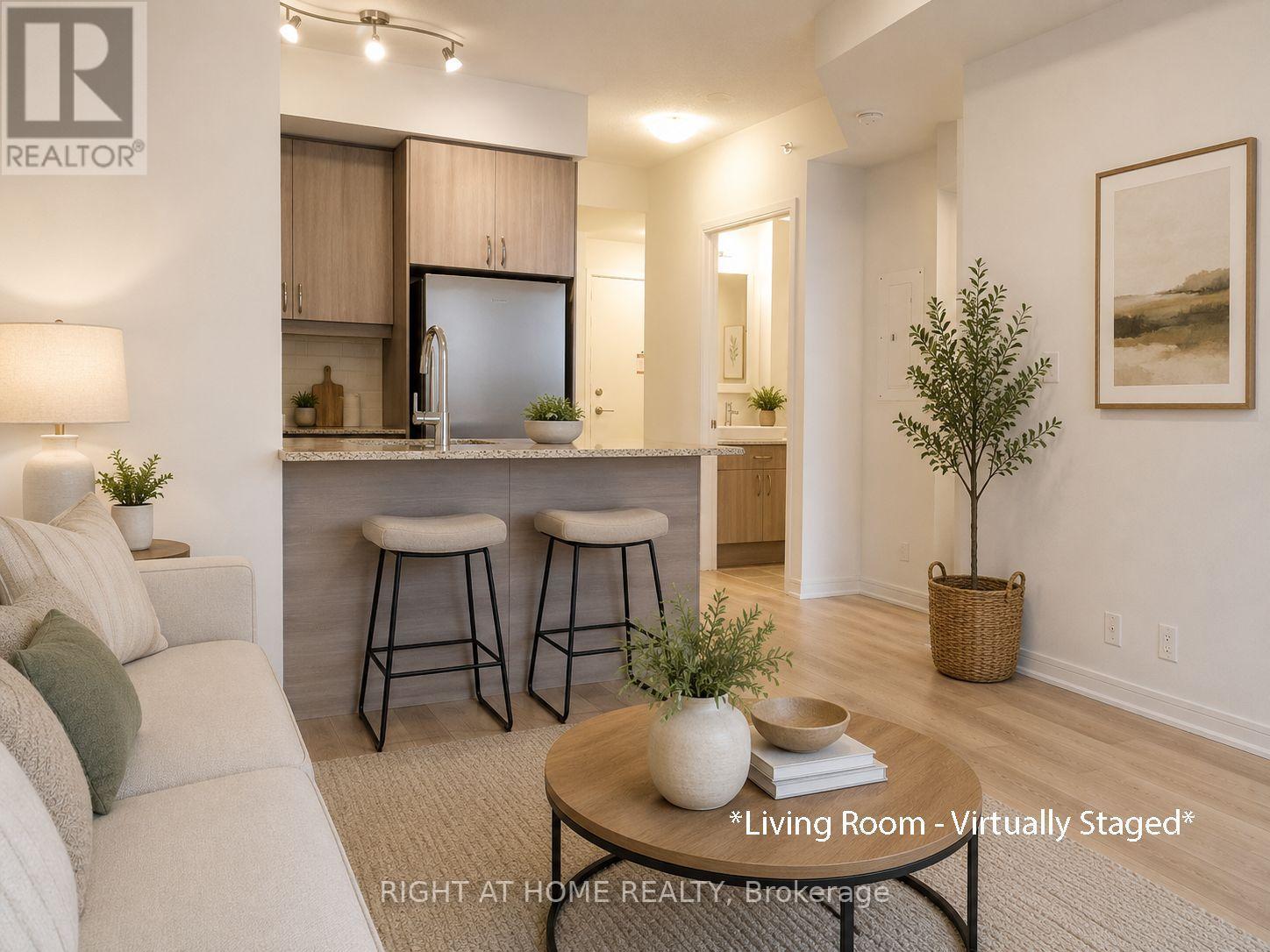 NW-212 - 9201 Yonge Street, Richmond Hill, Ontario  L4C 1H9 - Photo 8 - N13249608
