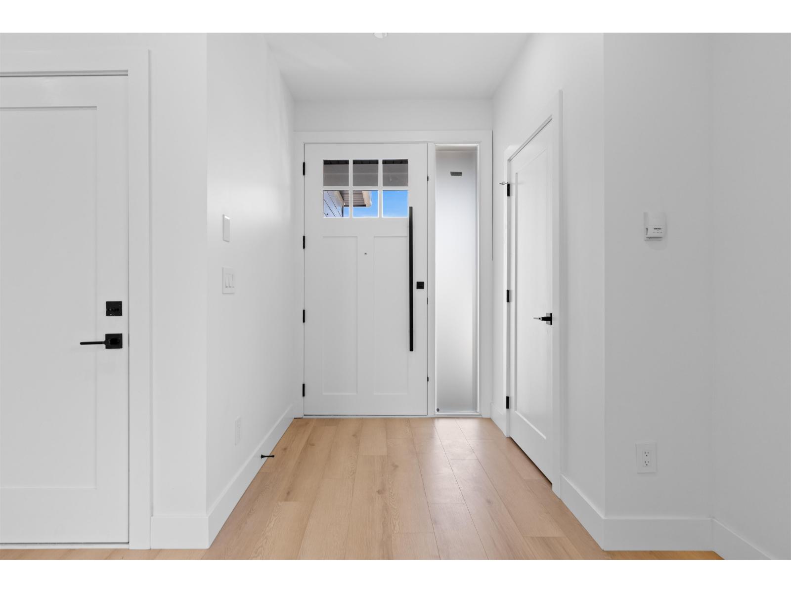 A 7531 Dunsmuir Street, Mission, British Columbia  V2V 4B5 - Photo 3 - R3131867