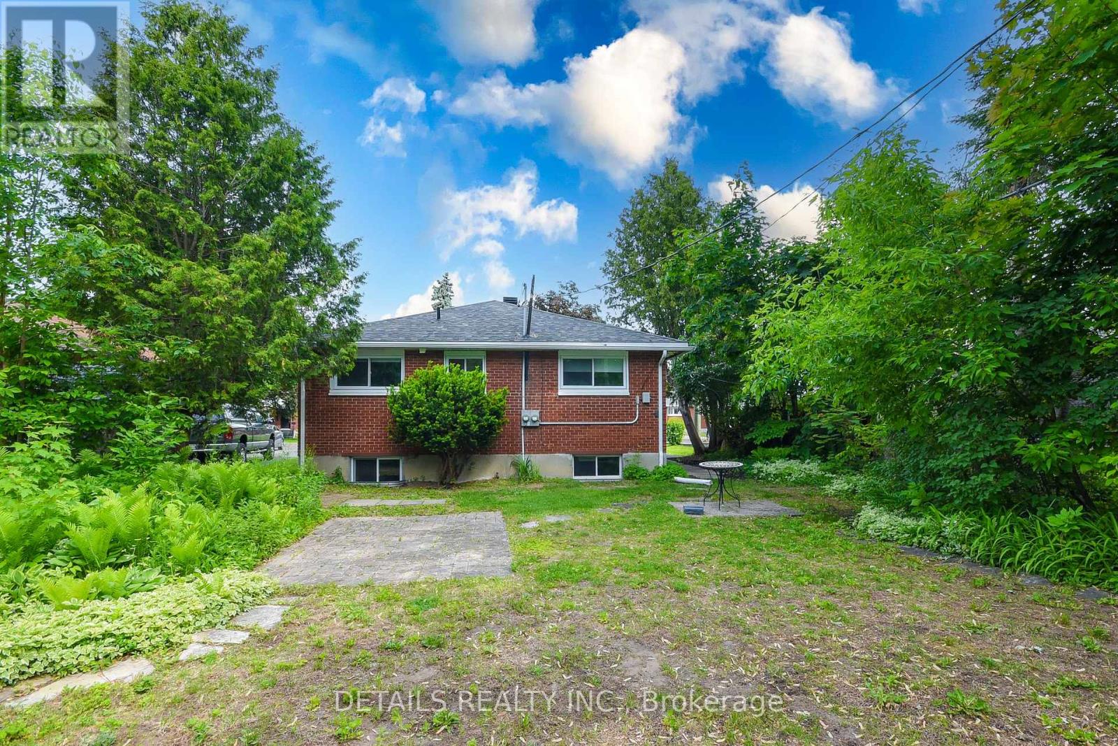 2364 Cheshire Road, Ottawa, Ontario  K2C 1G3 - Photo 3 - X13283062
