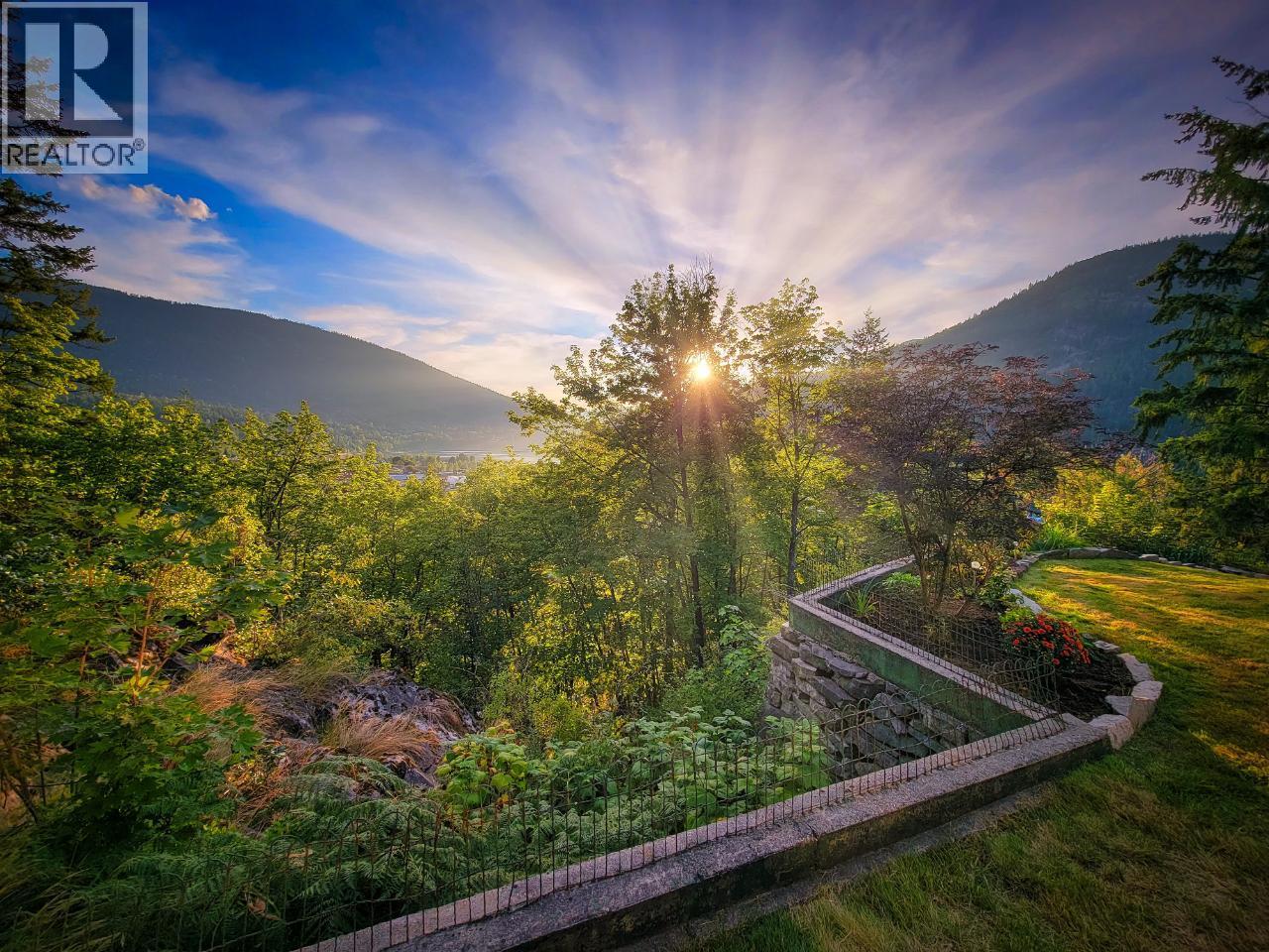 532 Park Street, Nelson, British Columbia V1L 2G9 - Photo 40 - 10389231