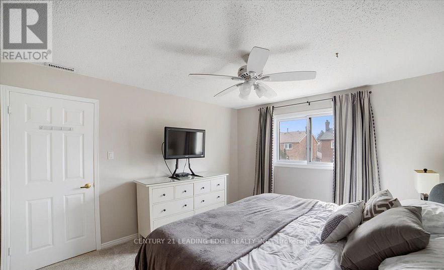 Main And Second - 618 Beckworth Square, Pickering, Ontario  L1V 3K4 - Photo 11 - E13211618