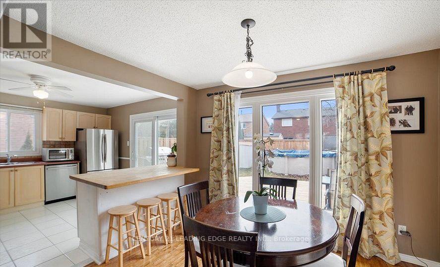 Main And Second - 618 Beckworth Square, Pickering, Ontario  L1V 3K4 - Photo 6 - E13211618