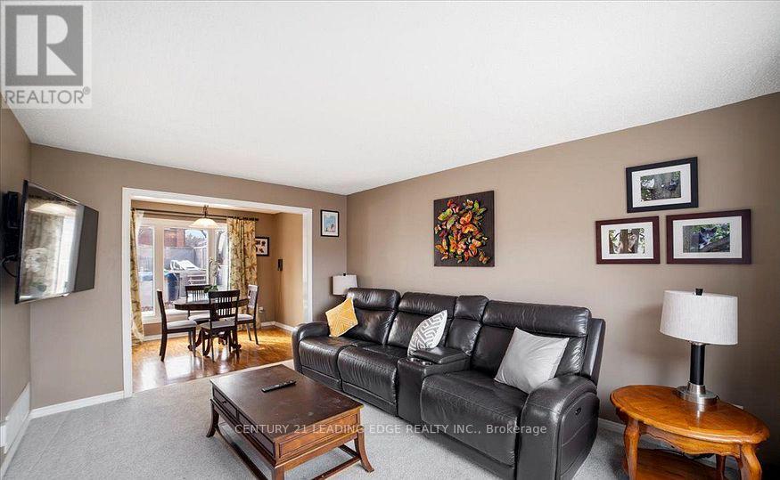 Main And Second - 618 Beckworth Square, Pickering, Ontario  L1V 3K4 - Photo 8 - E13211618