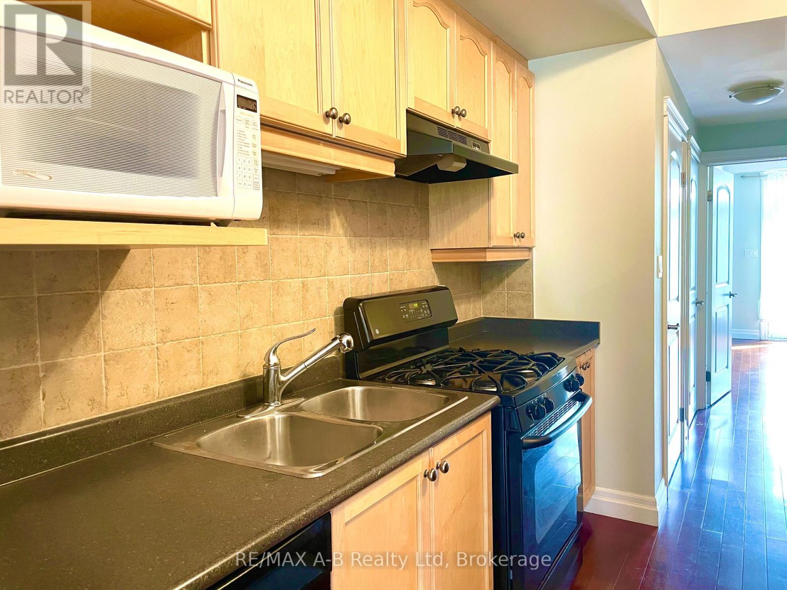 204 - 555 King Street E, Kitchener, Ontario  N2G 2L9 - Photo 6 - X13281822