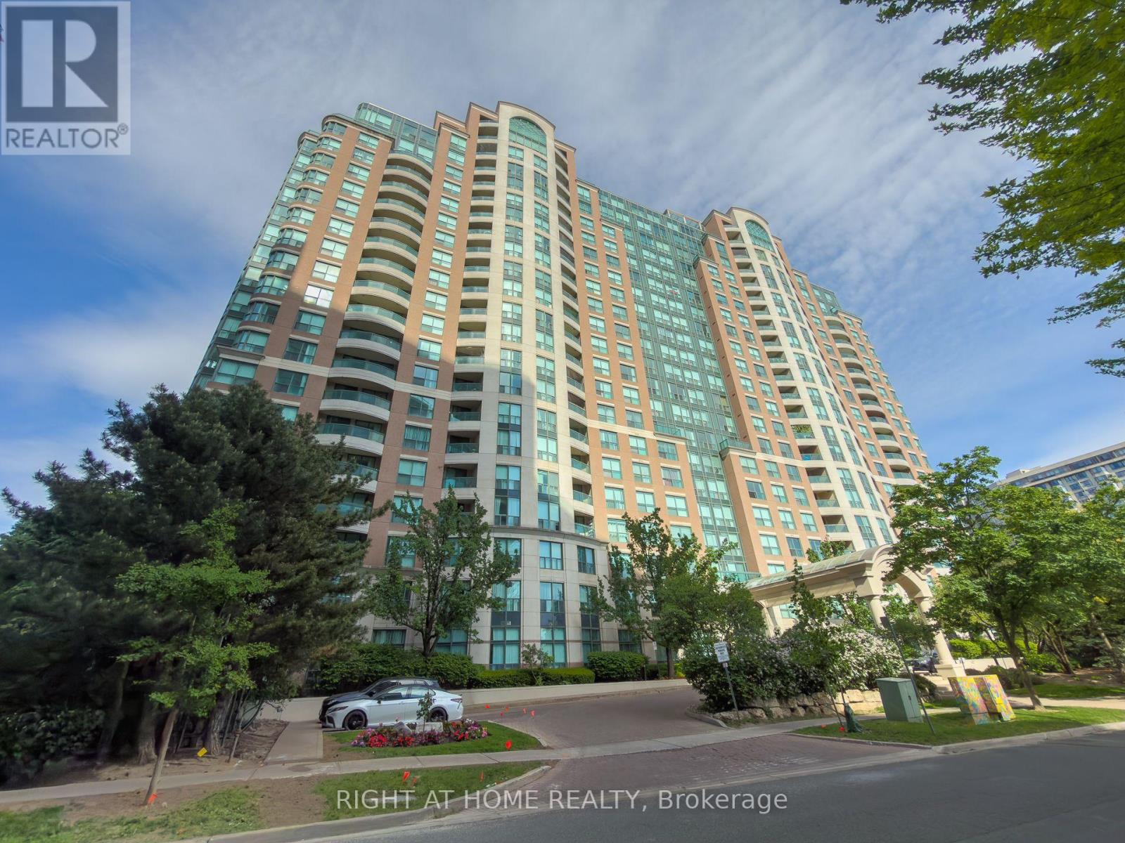 1101 - 23 Lorraine Drive, Toronto, Ontario  M2N 6Z6 - Photo 1 - C13281226