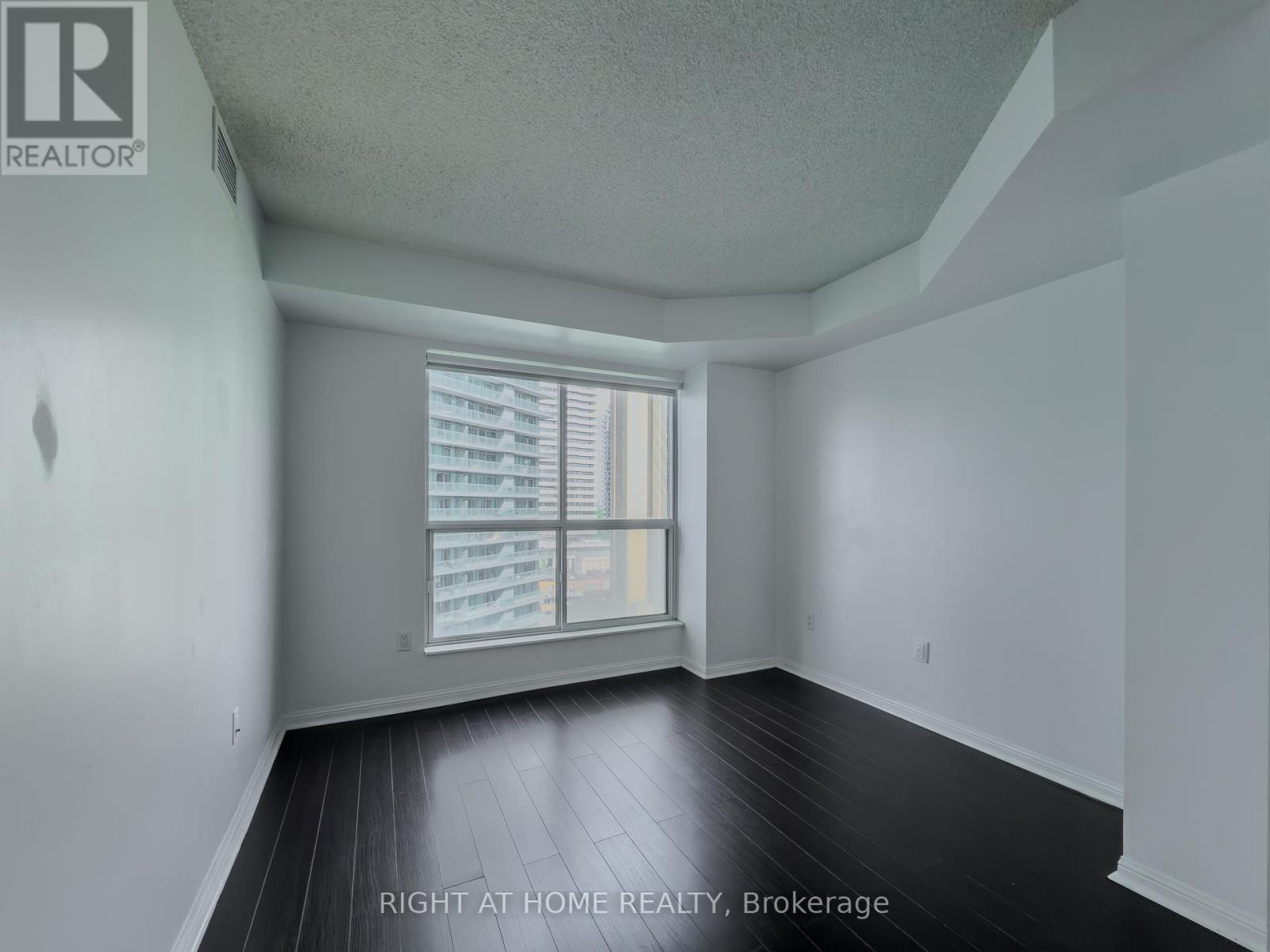 1101 - 23 Lorraine Drive, Toronto, Ontario  M2N 6Z6 - Photo 13 - C13281226