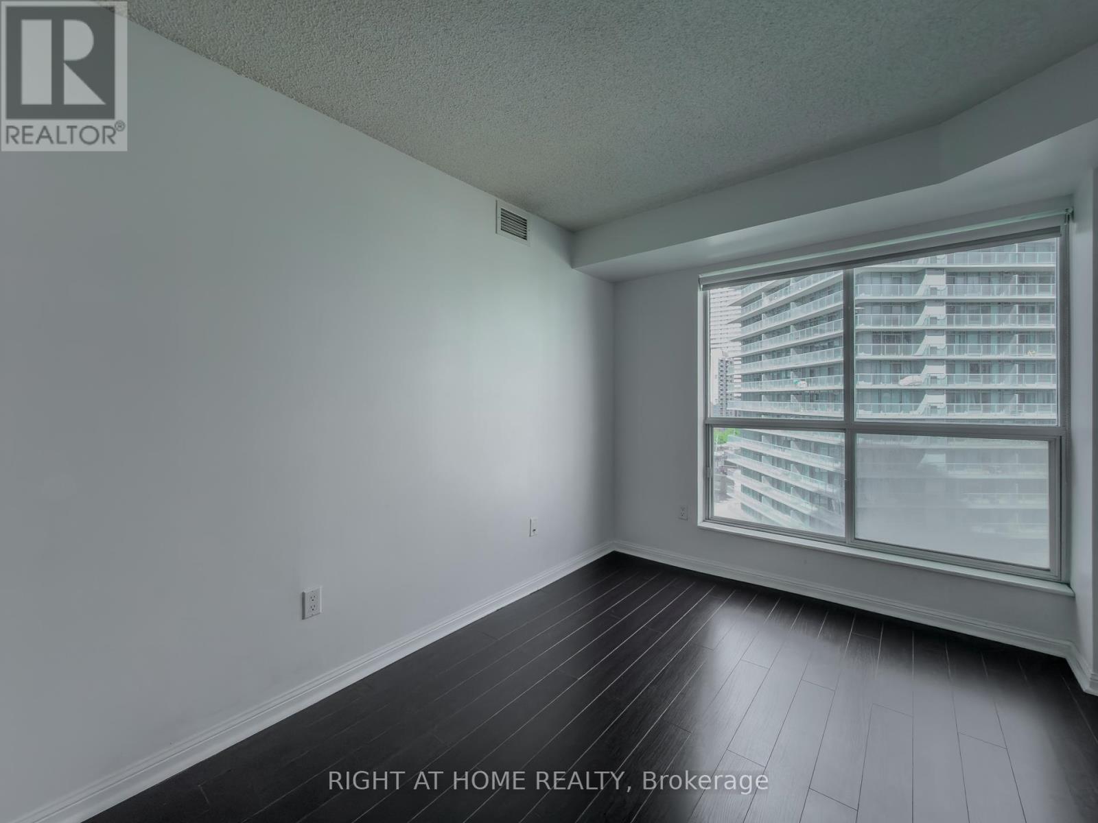 1101 - 23 Lorraine Drive, Toronto, Ontario  M2N 6Z6 - Photo 14 - C13281226