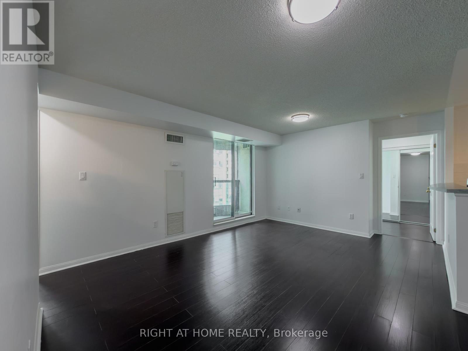 1101 - 23 Lorraine Drive, Toronto, Ontario  M2N 6Z6 - Photo 8 - C13281226