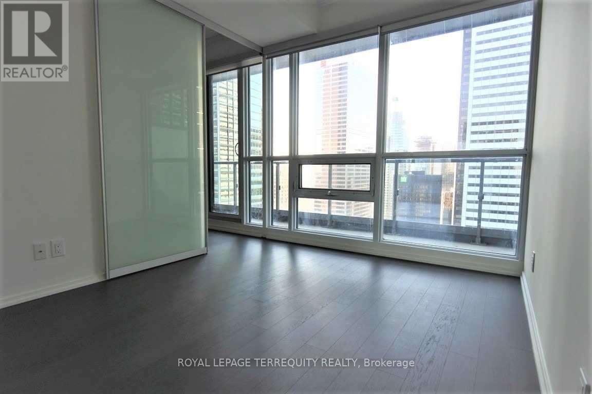 2410 - 70 Temperance Street, Toronto, Ontario  M5H 0B1 - Photo 12 - C13283386