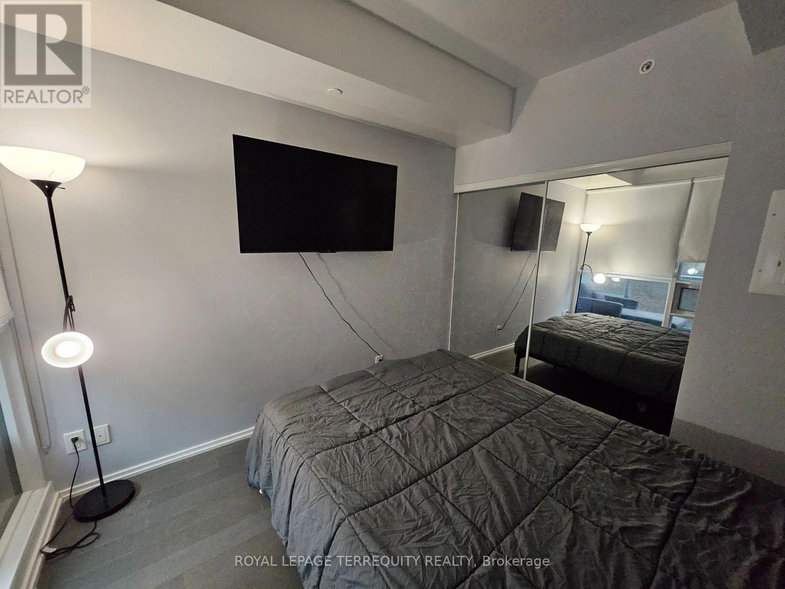 2410 - 70 Temperance Street, Toronto, Ontario  M5H 0B1 - Photo 15 - C13283386