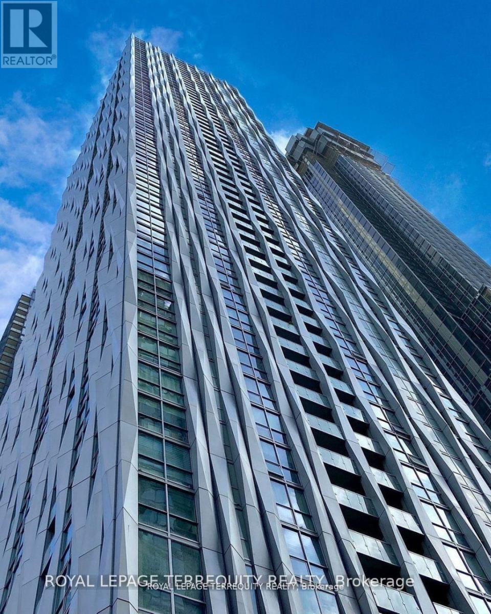 4202 - 1 Yorkville Avenue, Toronto, Ontario  M4W 0B1 - Photo 1 - C13283958