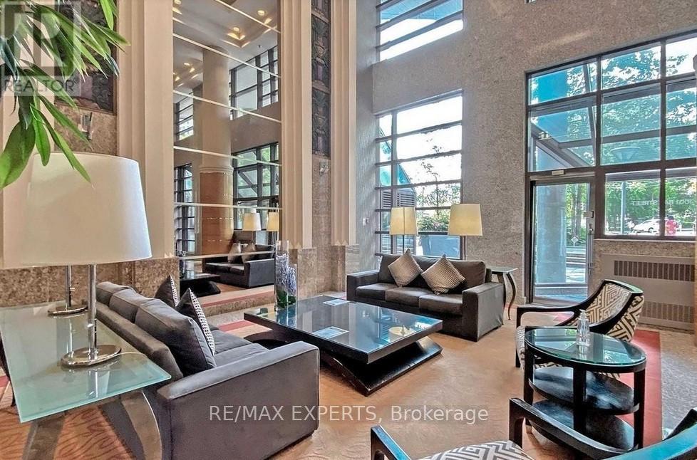 2117 - 1001 Bay Street, Toronto, Ontario  M5S 3A6 - Photo 2 - C13285778