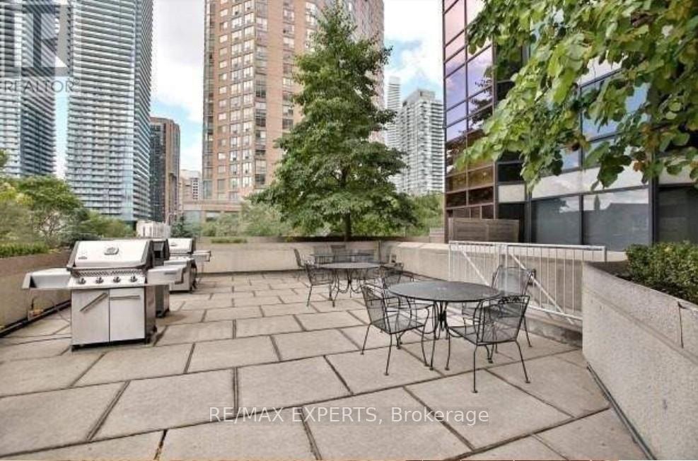 2117 - 1001 Bay Street, Toronto, Ontario  M5S 3A6 - Photo 5 - C13285778