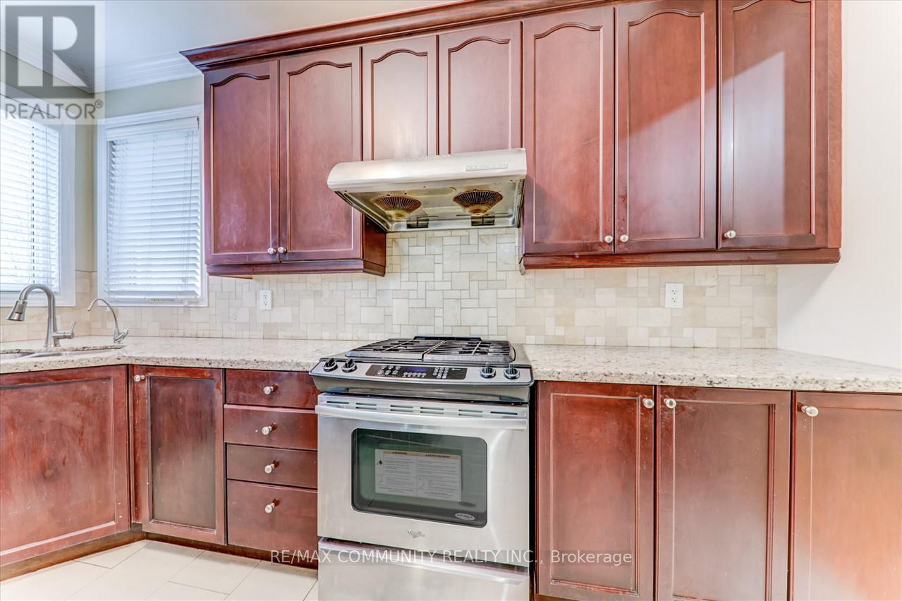 86 Grosbeak Crescent, Toronto, Ontario  M1X 1X4 - Photo 10 - E13285786