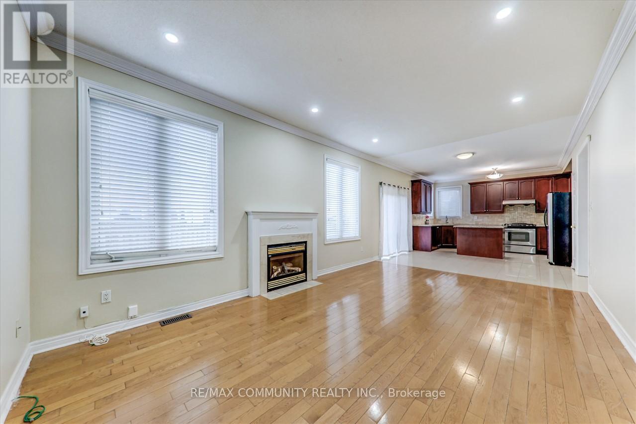 86 Grosbeak Crescent, Toronto, Ontario  M1X 1X4 - Photo 13 - E13285786