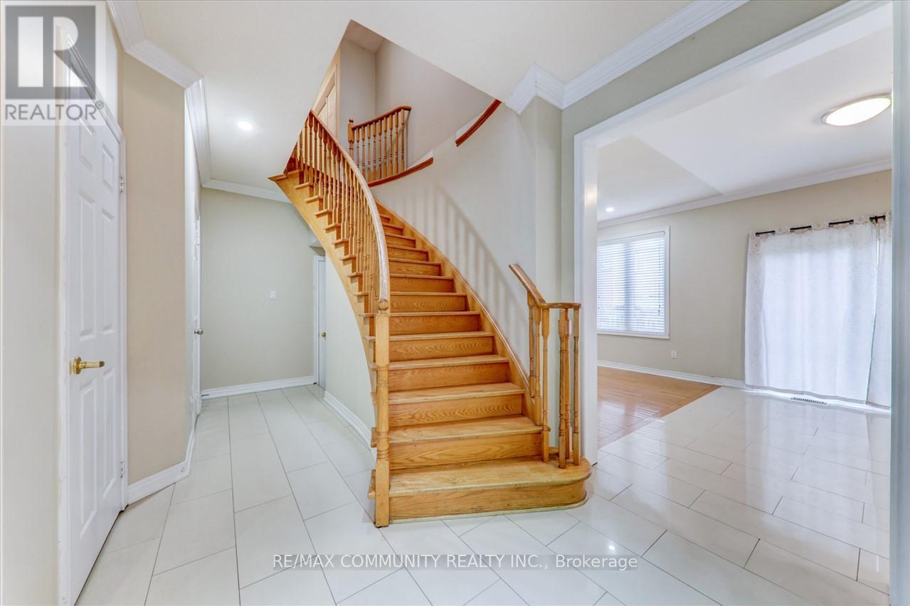 86 Grosbeak Crescent, Toronto, Ontario  M1X 1X4 - Photo 15 - E13285786