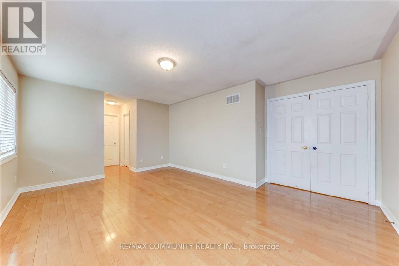 86 Grosbeak Crescent, Toronto, Ontario  M1X 1X4 - Photo 19 - E13285786