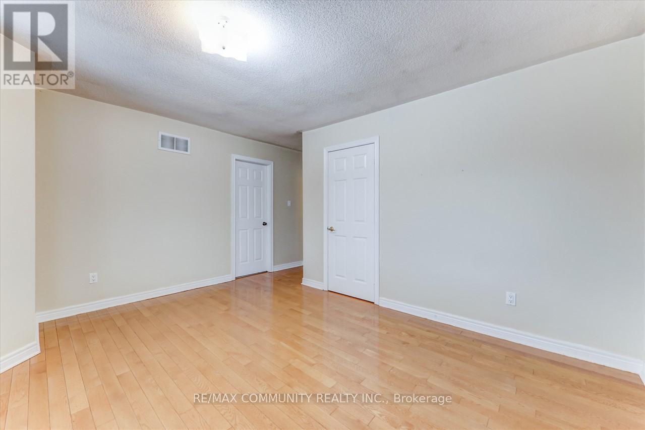 86 Grosbeak Crescent, Toronto, Ontario  M1X 1X4 - Photo 27 - E13285786