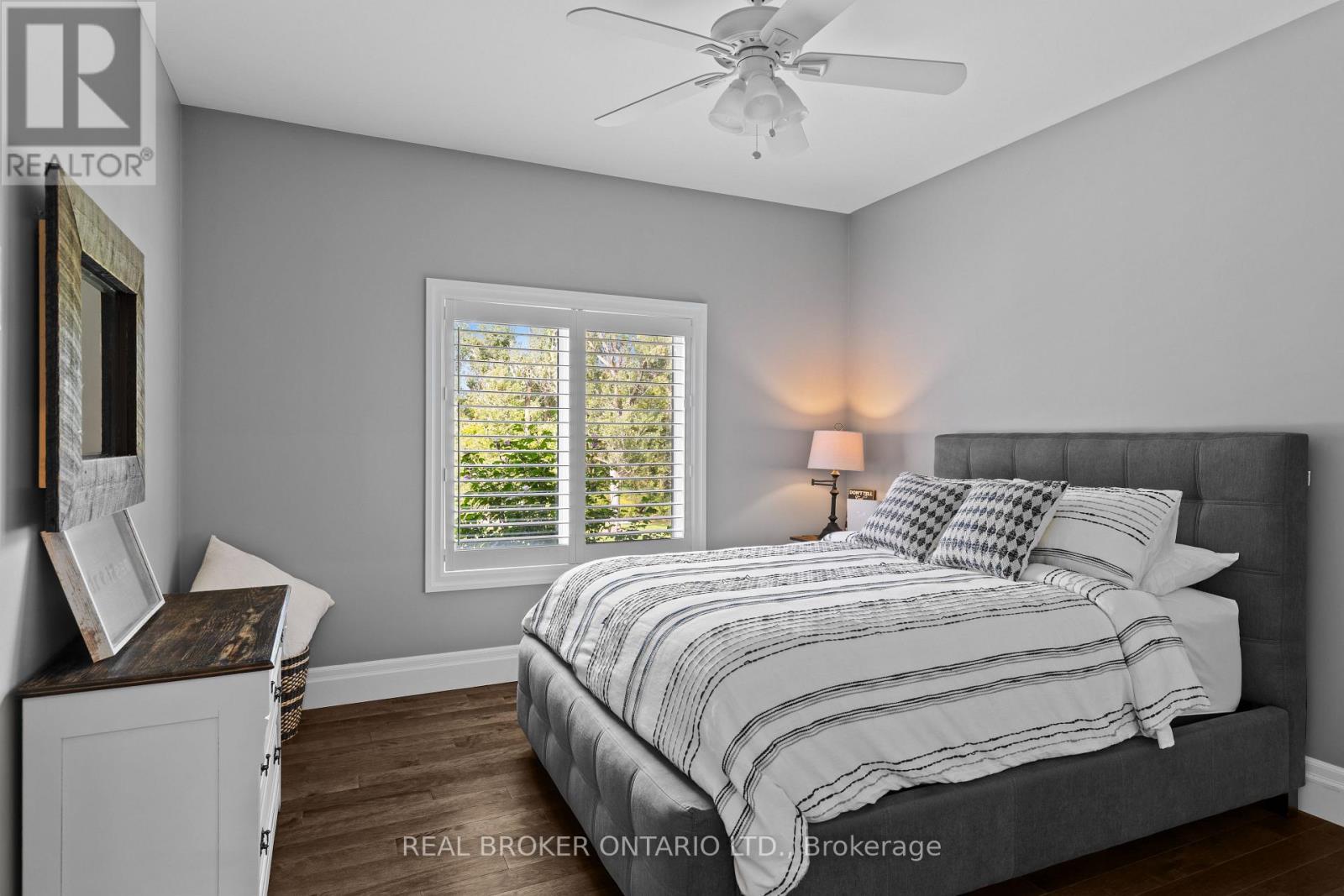 49 Sydenham Trail W, Clearview, Ontario  L0M 1H0 - Photo 26 - S13282256