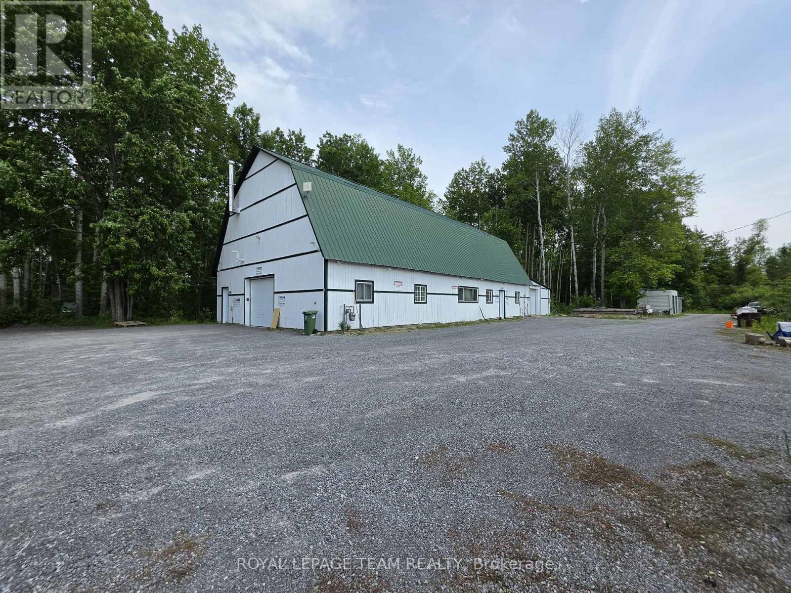 106-116 CONSTANCE CREEK DRIVE, Ottawa, Ontario