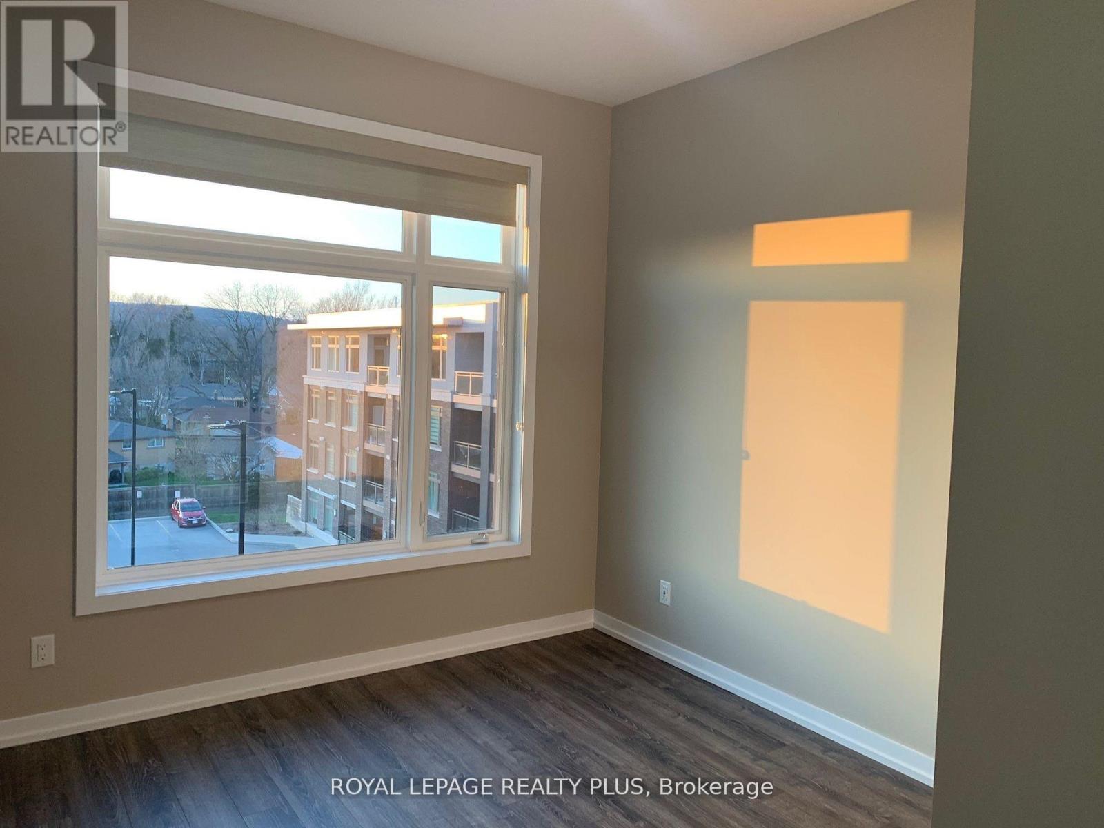 403 - 457 Plains Road E, Burlington, Ontario  L7T 0B8 - Photo 10 - W13281914