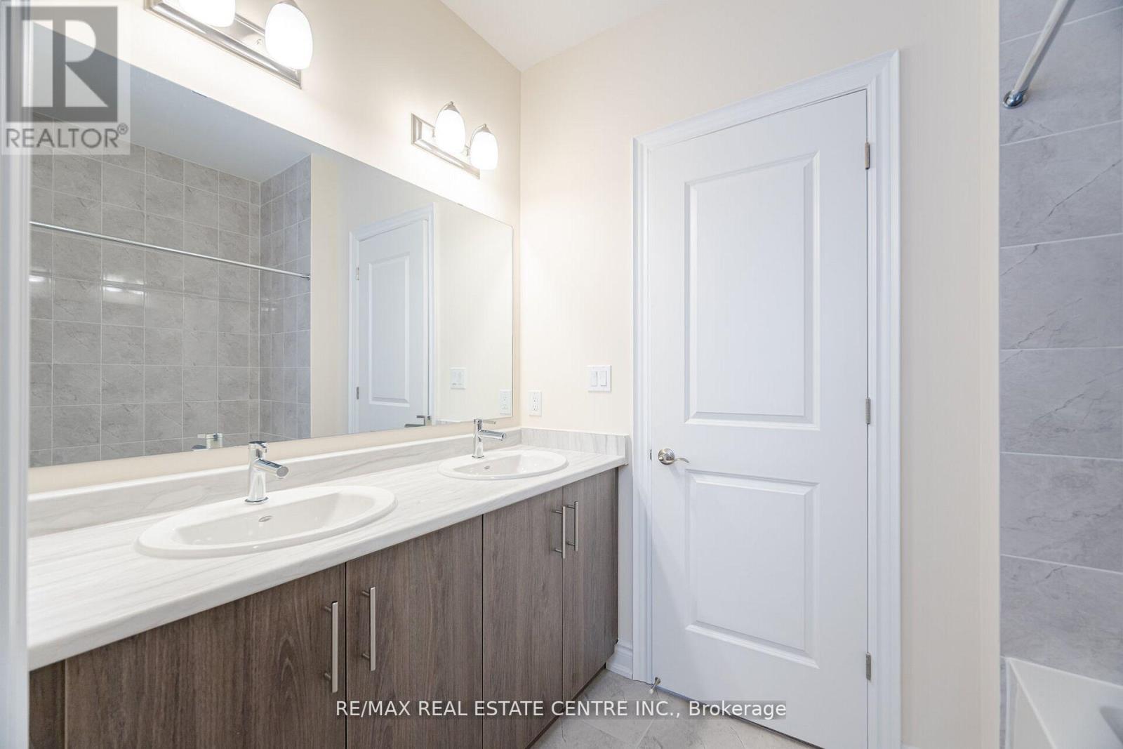 1330 Loon Lane, Oakville, Ontario  L6H 7X3 - Photo 32 - W13283618