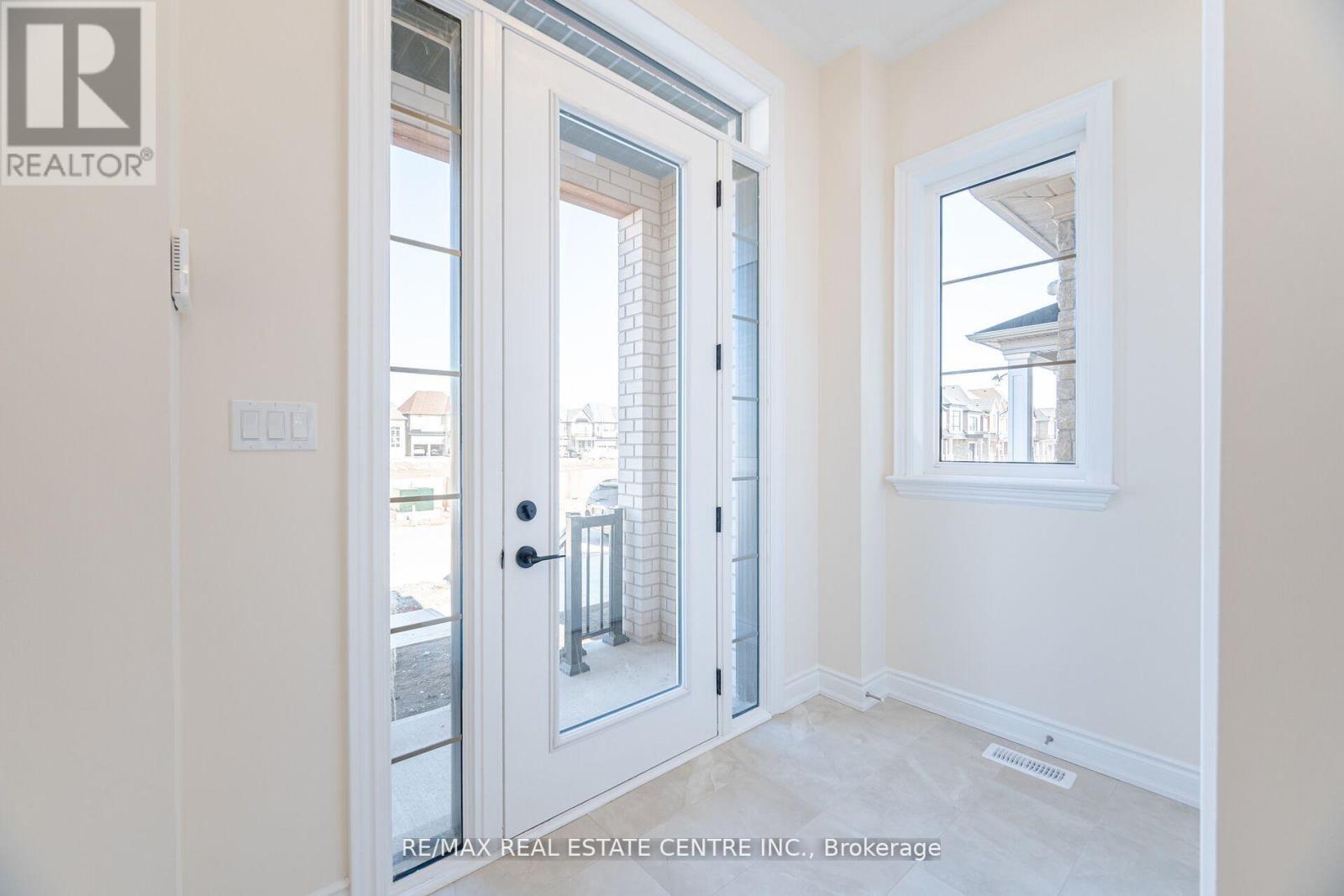 1330 Loon Lane, Oakville, Ontario  L6H 7X3 - Photo 5 - W13283618