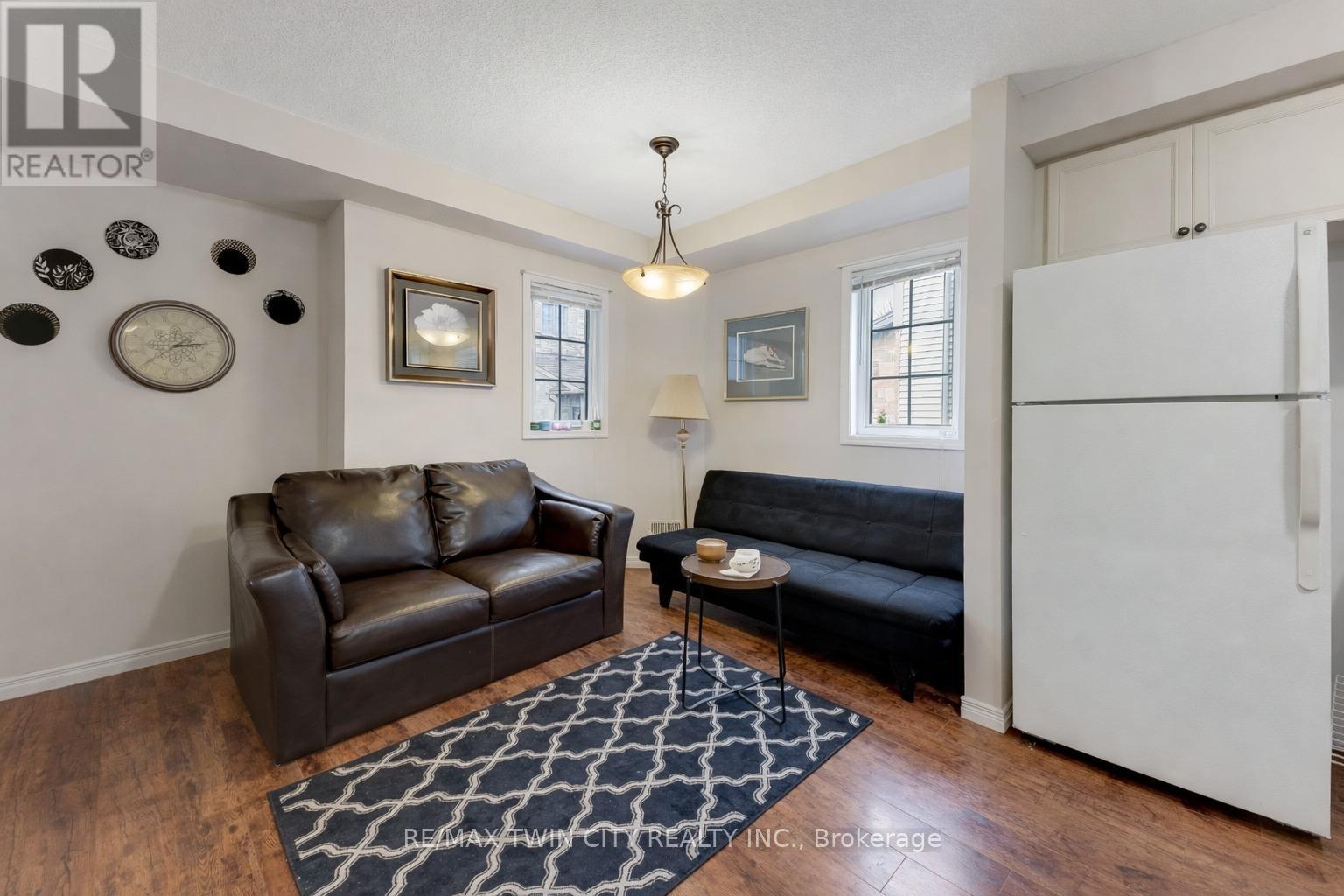 5b - 931 Glasgow Street, Kitchener, Ontario  N2N 0B6 - Photo 2 - X13286384