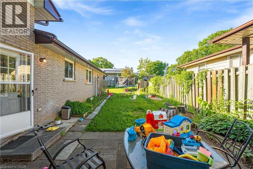 510 Edenbrook Place, Waterloo, Ontario  N2L 4N5 - Photo 21 - 40835608
