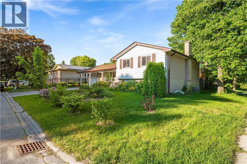 510 Edenbrook Place, Waterloo, Ontario  N2L 4N5 - Photo 24 - 40835608