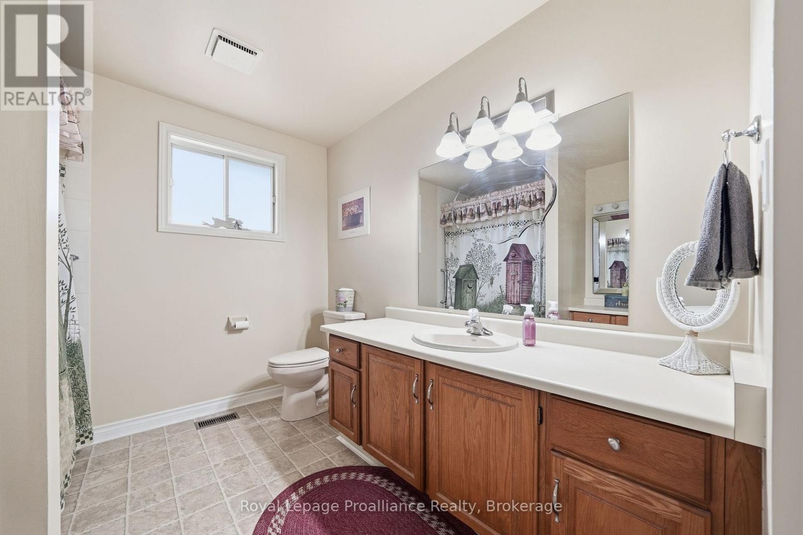 31 Springbrook Crescent, Belleville, Ontario  K8P 5B9 - Photo 20 - X13287206