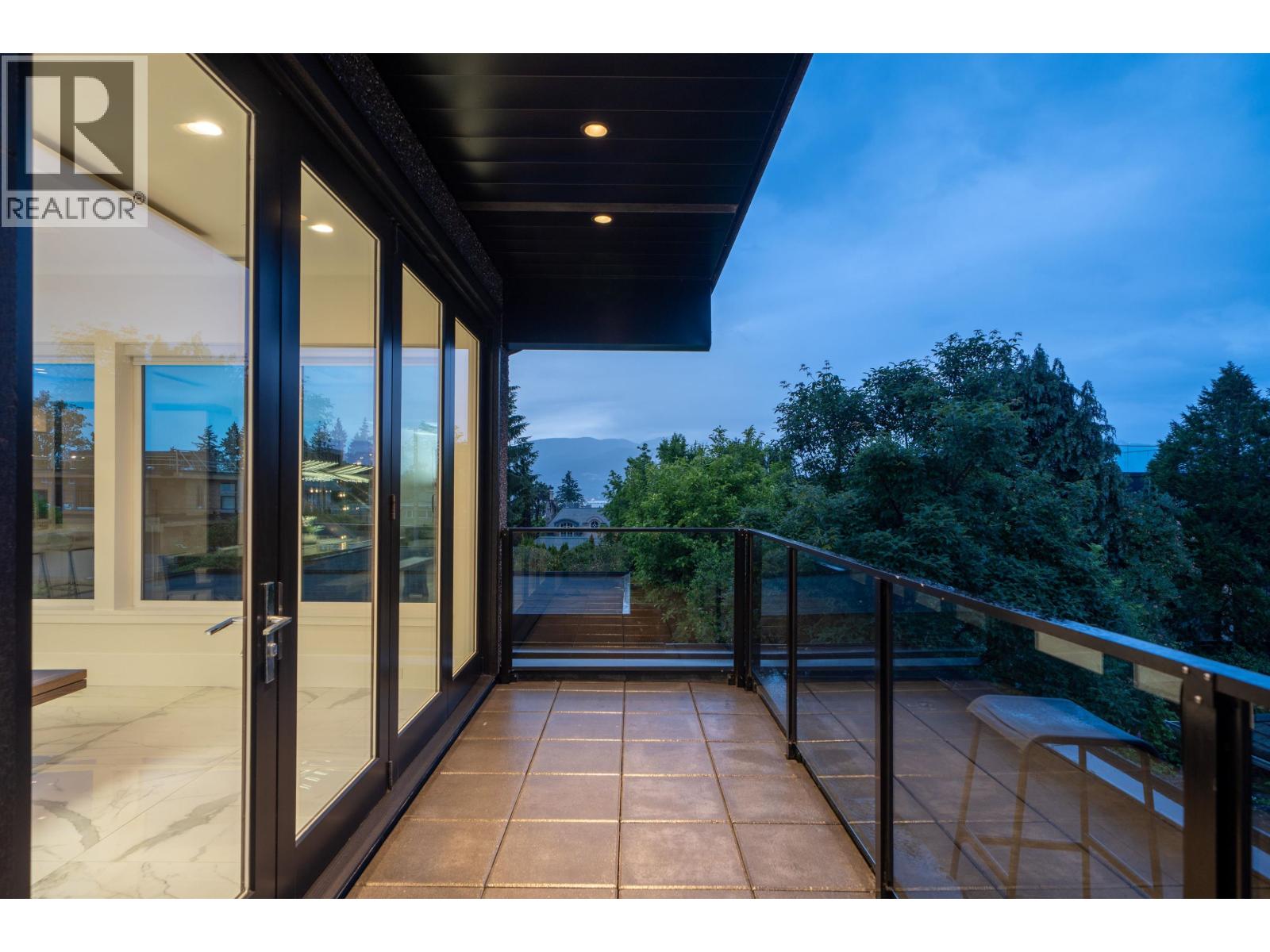4623 W 4th Avenue, Vancouver, British Columbia  V6R 1R6 - Photo 37 - R3132939