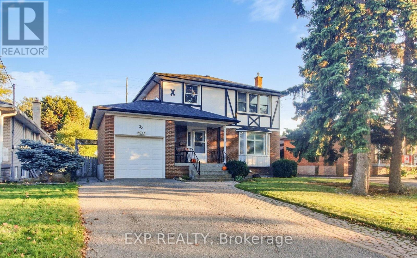 22 CHESTNUT AVENUE, Brampton, Ontario