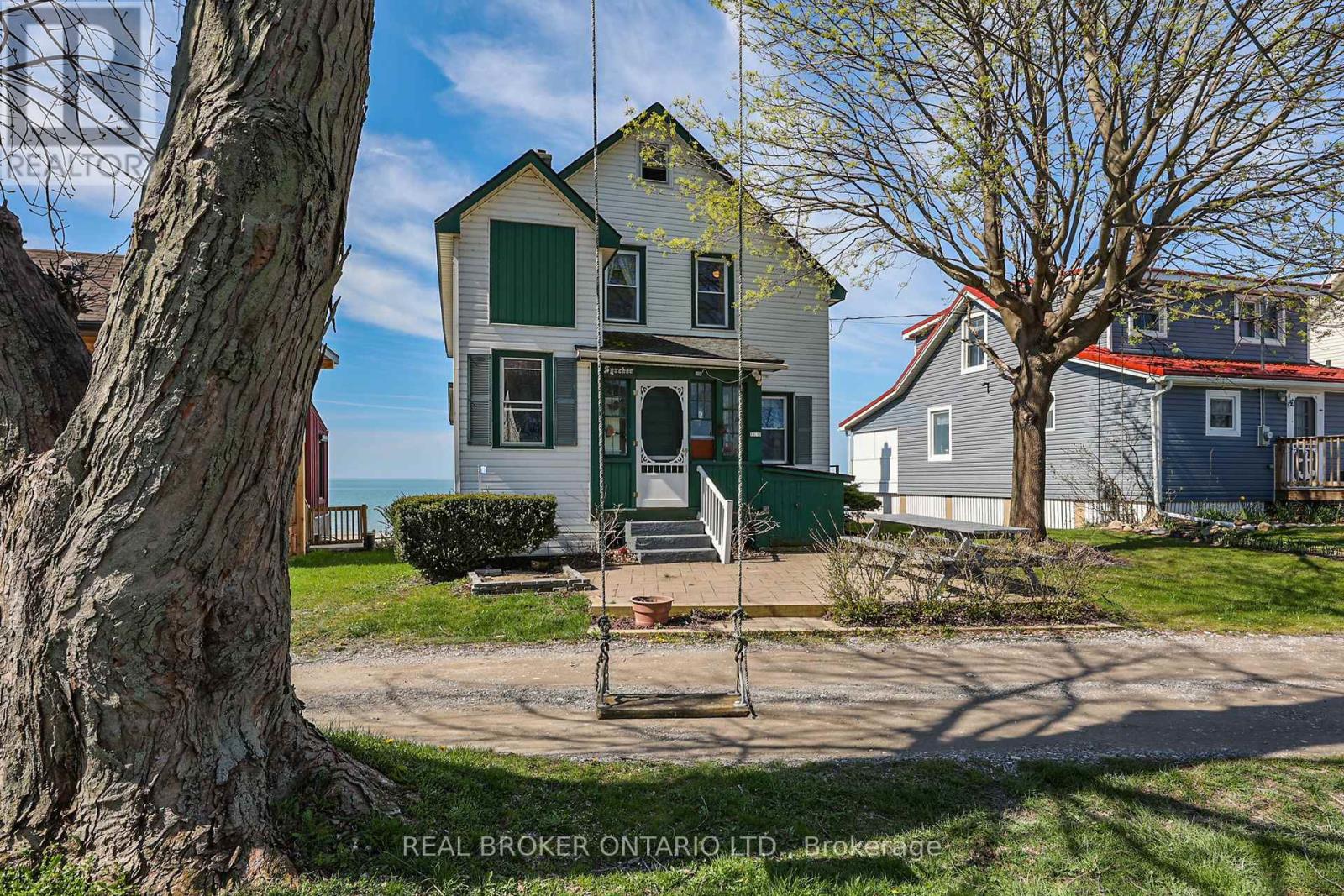 11611 Beach Road W, Wainfleet, Ontario  L0S 1V0 - Photo 2 - X13286542