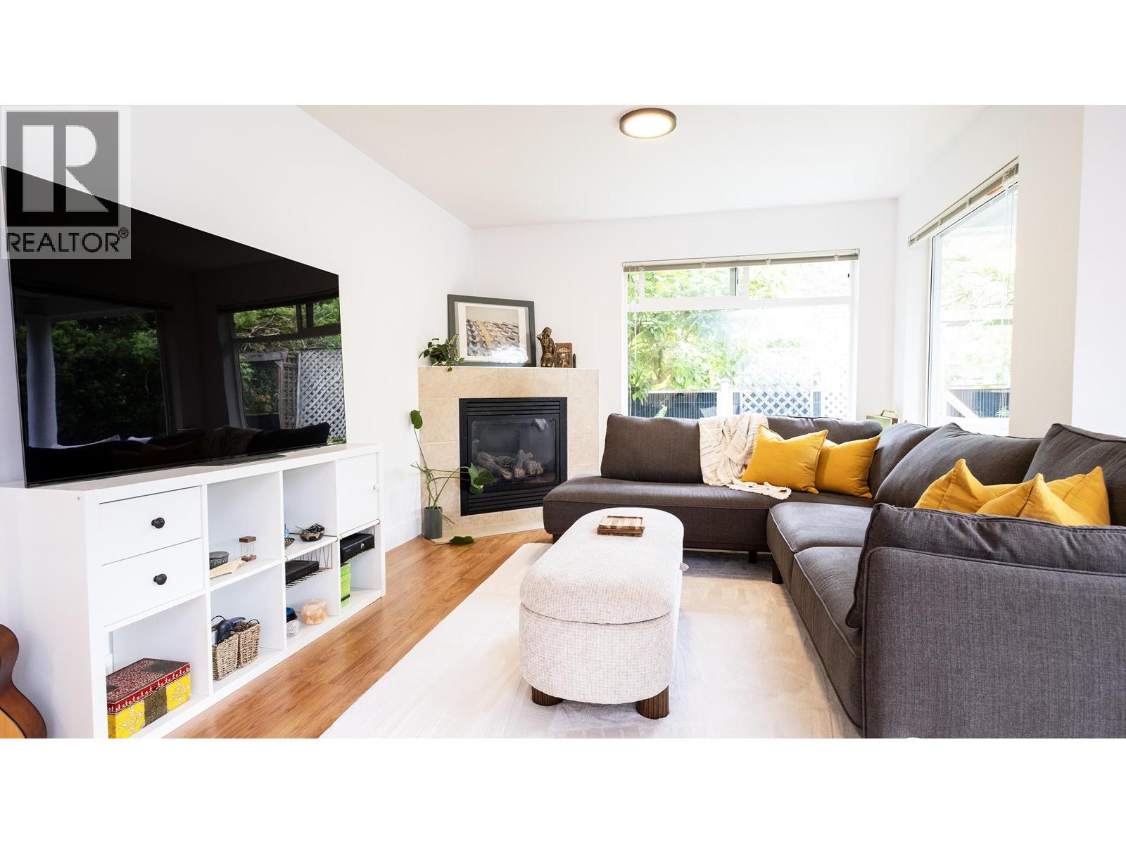 8 624 Shaw Road, Gibsons, British Columbia  V0N 1V8 - Photo 5 - R3132992