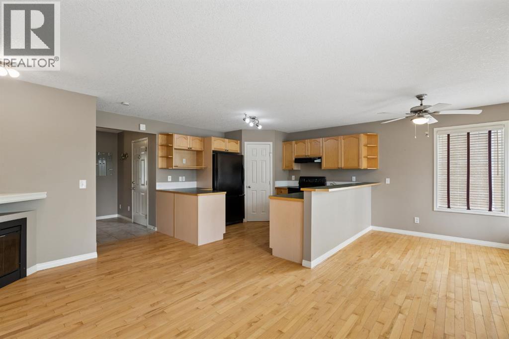 25 Hidden Creek Rise Nw, Calgary, Alberta  T3A 6L3 - Photo 9 - A2317734