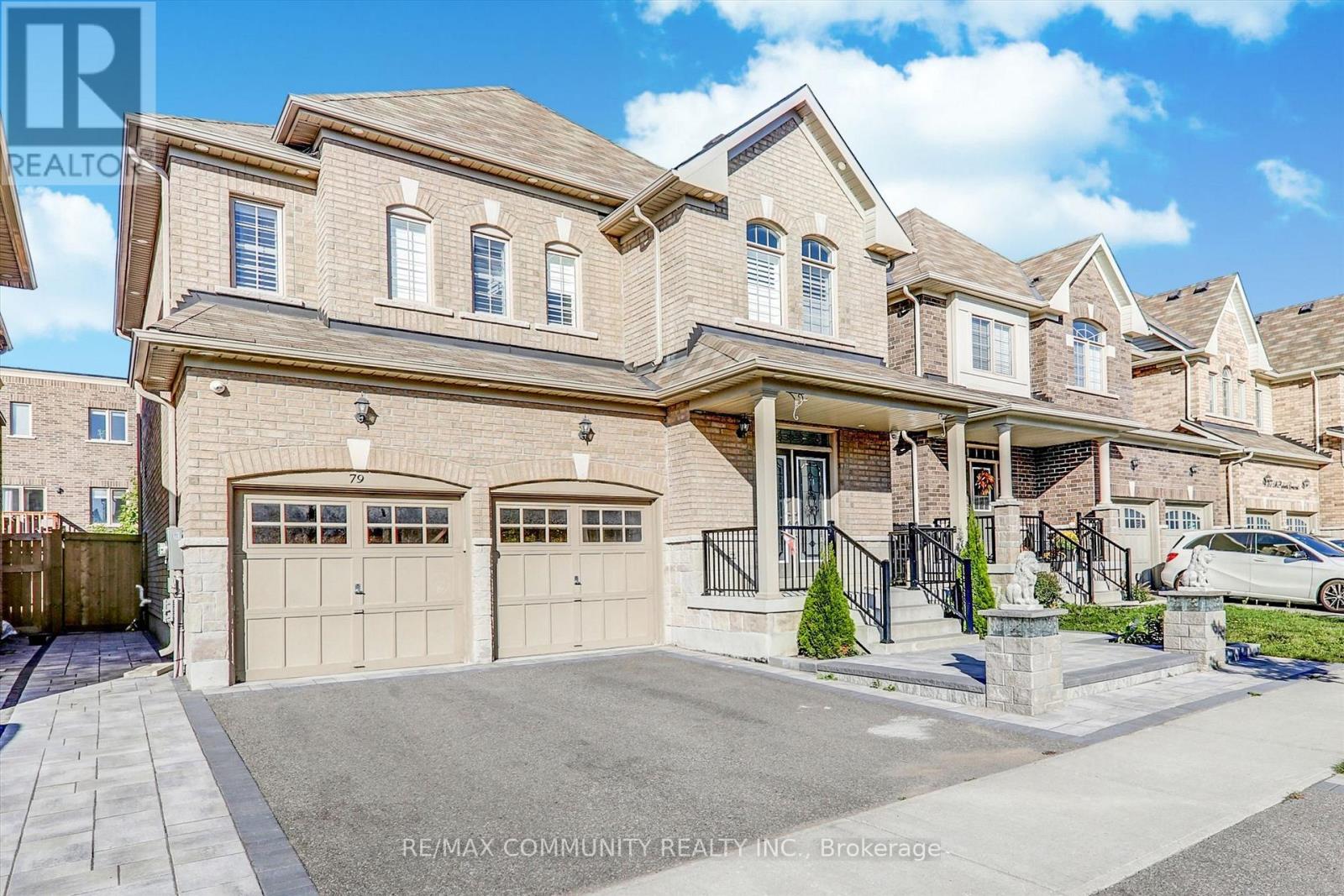 79 Mcroberts Crescent, Clarington, Ontario  L4E 0R9 - Photo 2 - E13286904
