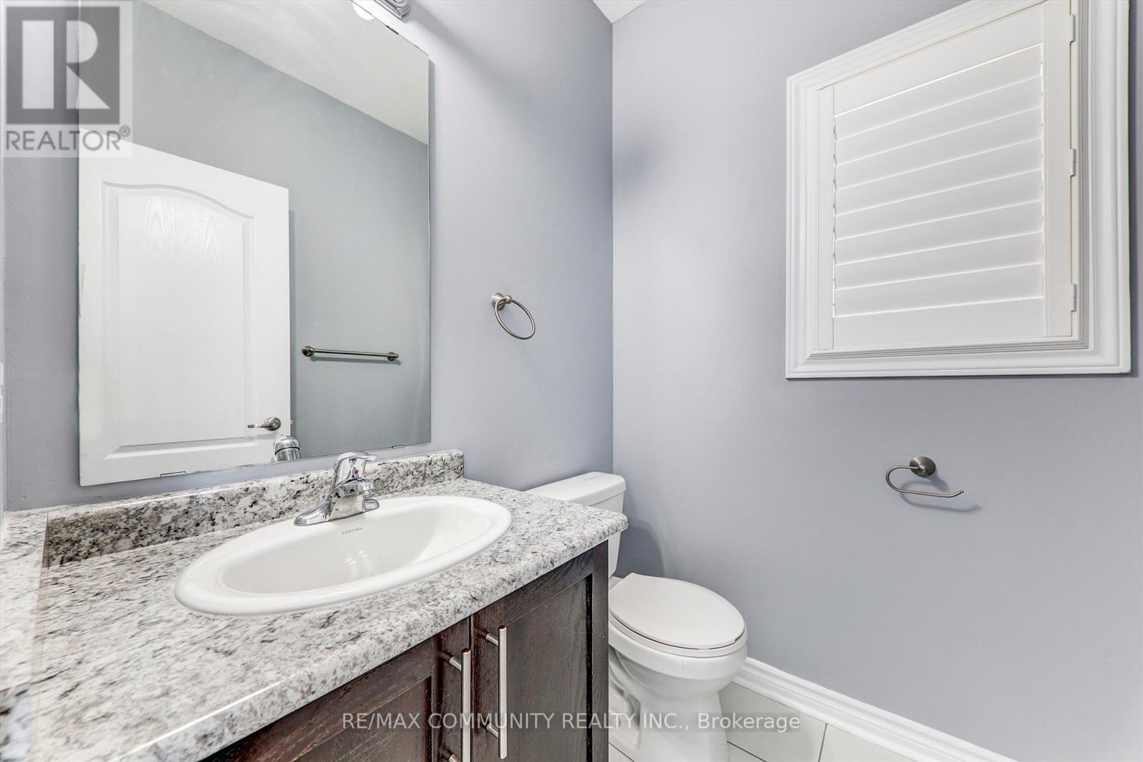79 Mcroberts Crescent, Clarington, Ontario  L4E 0R9 - Photo 6 - E13286904