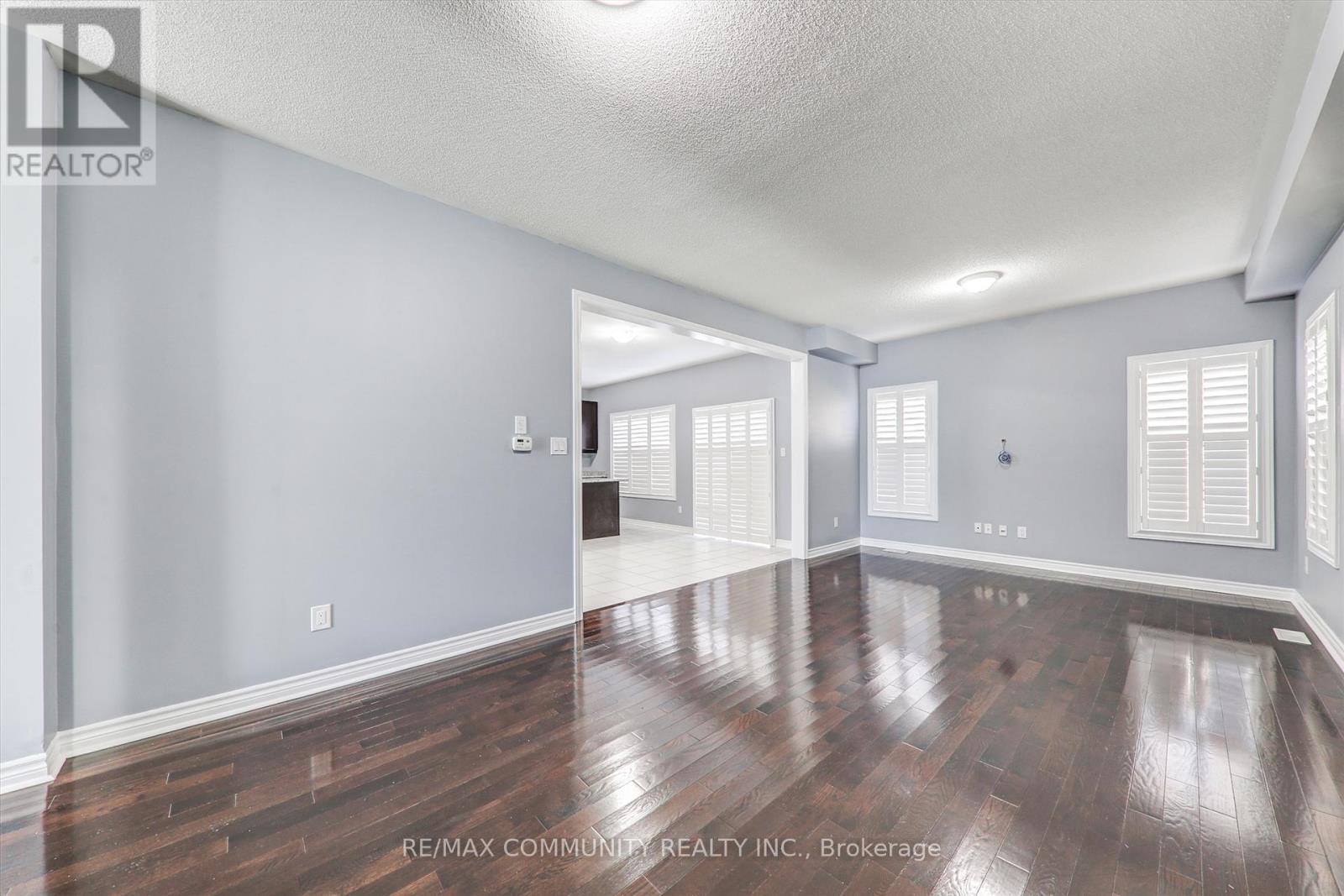 79 Mcroberts Crescent, Clarington, Ontario  L4E 0R9 - Photo 9 - E13286904