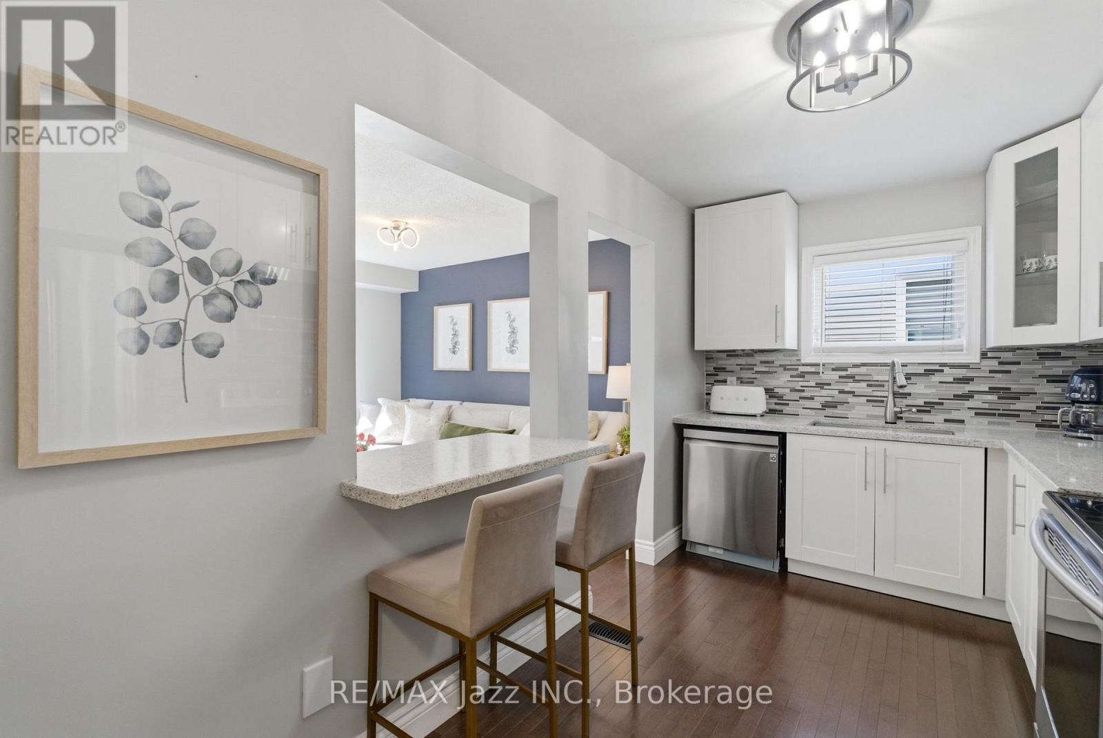555 Cobblehill Drive, Oshawa, Ontario  L1K 1Y6 - Photo 6 - E13249882