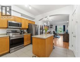 222 600 PARK CRESCENT, New Westminster, British Columbia