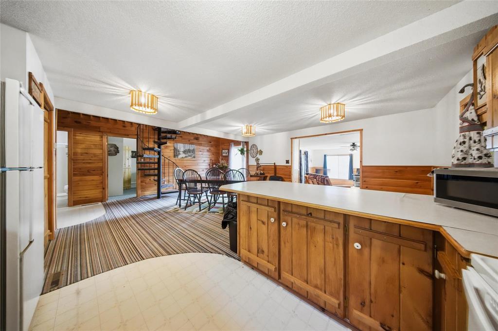 2 East Shore Road, Moose Lake, Manitoba R0A 2J0 - Photo 12 - 202612881