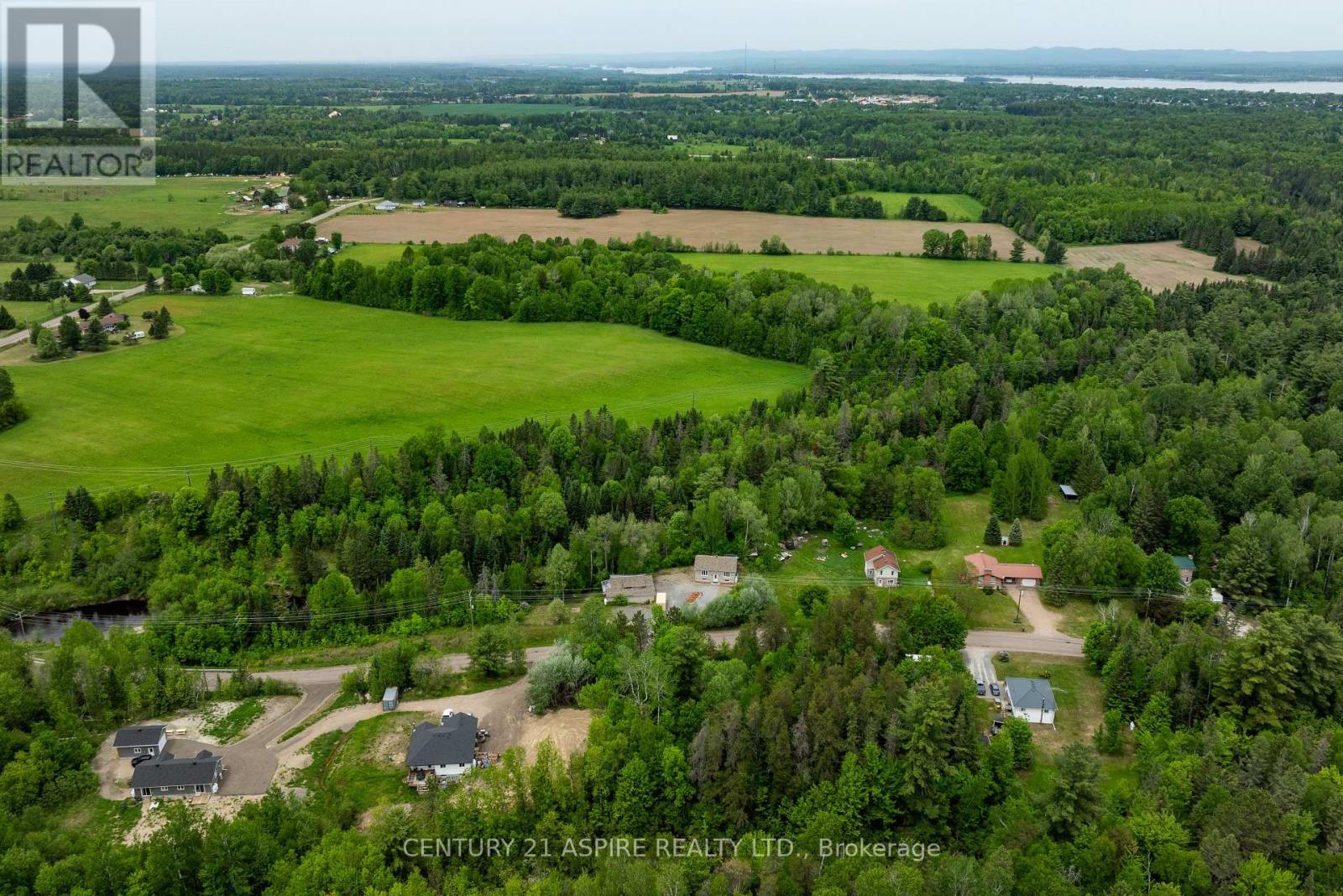 84 Sandy Beach Road, Laurentian Valley, Ontario  K8A 6W8 - Photo 32 - X13095596