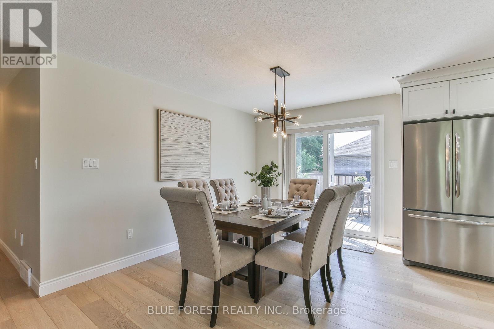 16 Brooker Trail, Thames Centre, Ontario  N0M 2P0 - Photo 18 - X13291144