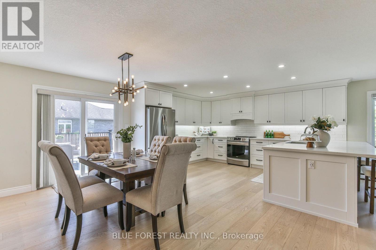 16 Brooker Trail, Thames Centre, Ontario  N0M 2P0 - Photo 19 - X13291144