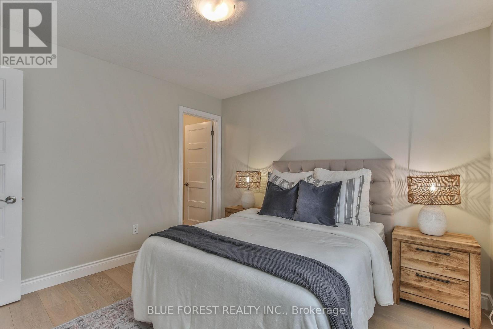 16 Brooker Trail, Thames Centre, Ontario  N0M 2P0 - Photo 25 - X13291144