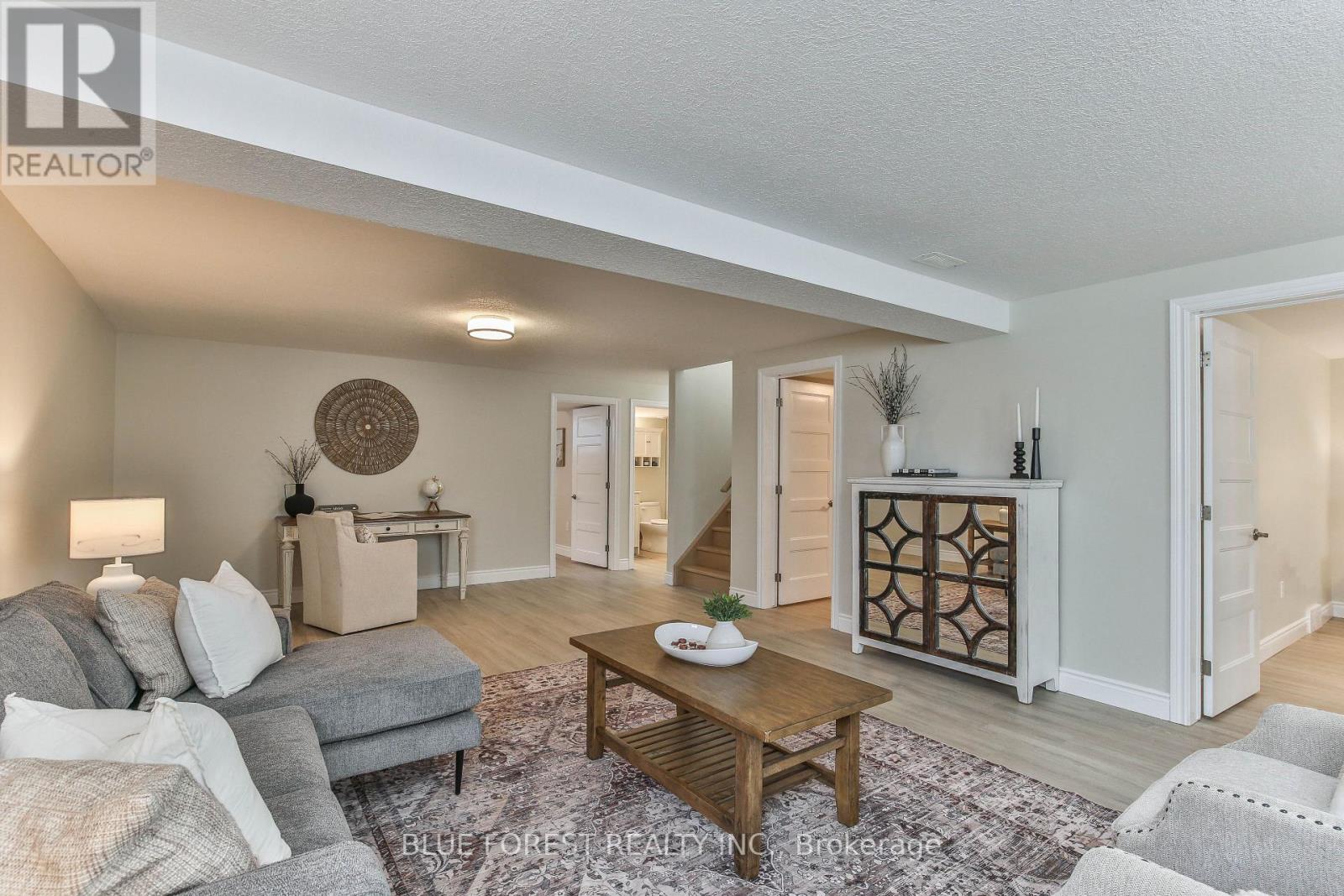 16 Brooker Trail, Thames Centre, Ontario  N0M 2P0 - Photo 33 - X13291144