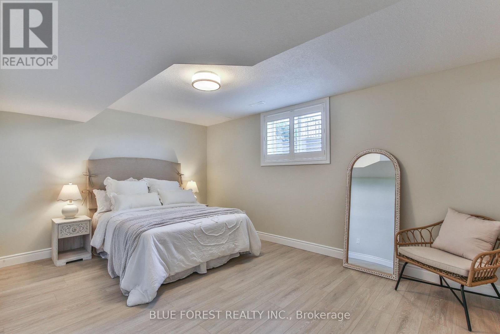 16 Brooker Trail, Thames Centre, Ontario  N0M 2P0 - Photo 36 - X13291144