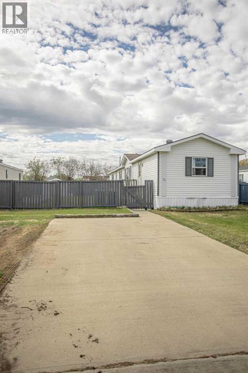 11 Deer Ridge Drive, High Level, Alberta  T0H 1Z0 - Photo 26 - A2312354